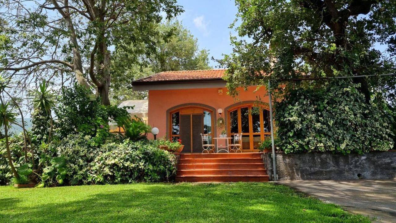 Three-Bedroom House in Santa Venerina, Etna