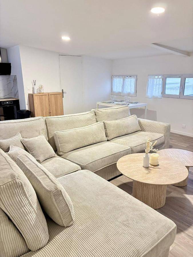 Appartement entier, One-Bedroom Apartment in Villiers-le-Bel, Val-d'Oise