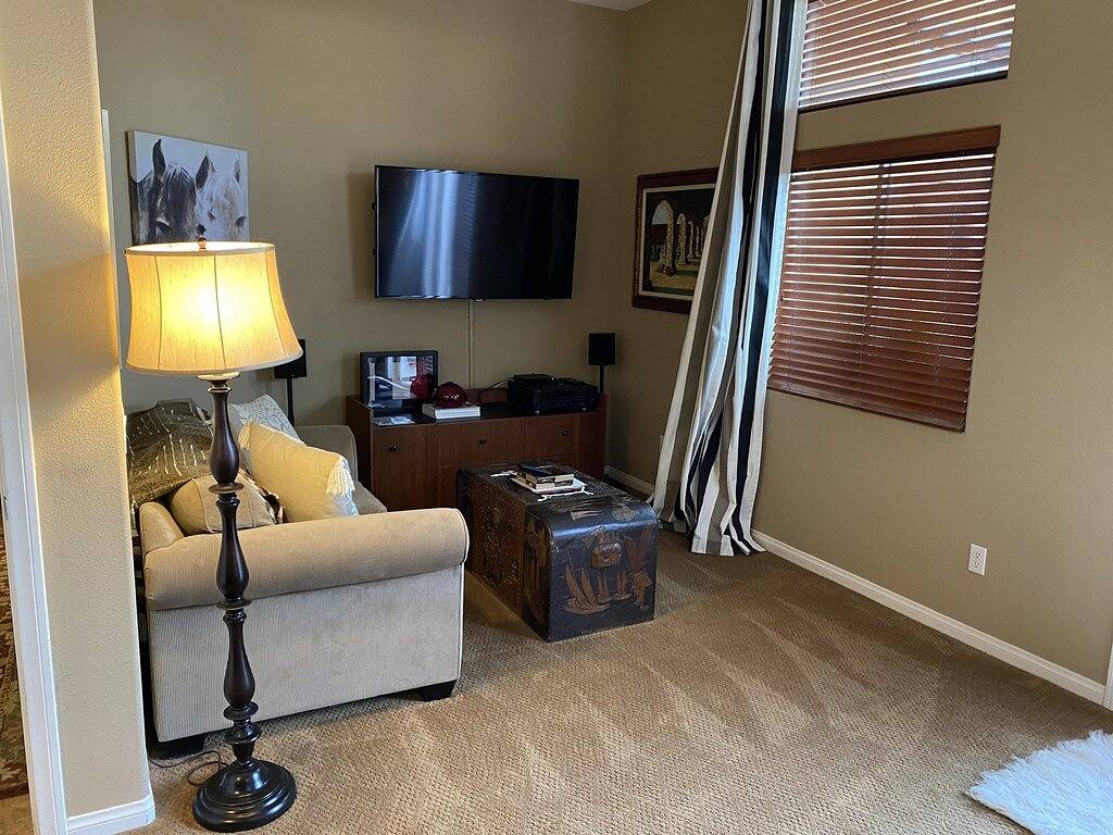 Southwestern Home On Quiet Street mit Blick auf die Berge und Courtyard Pool in La Quinta (CA), Coachella Valley