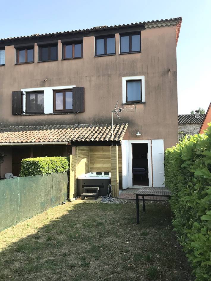 Gîte pour 8 personnes, avec Jacuzzi