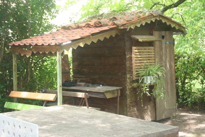 Tente pour 4 personnes, avec jardin et piscine ainsi que vue et terrasse, animaux acceptés en Charente-Maritime - 4