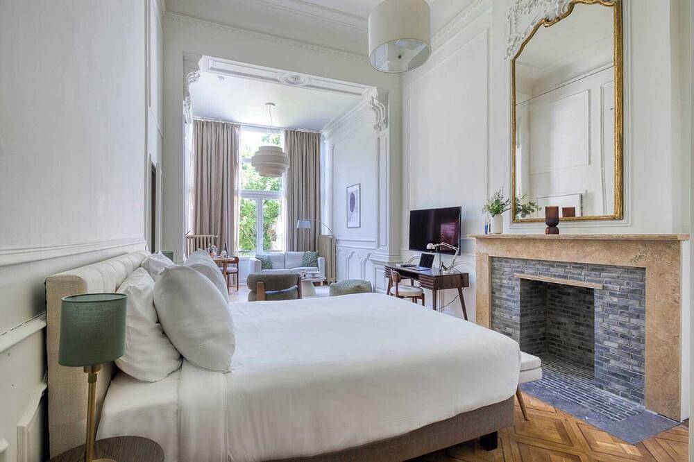 Entire apartment, Deluxe Studio with Garden View Mas in Brussels, Brussels region