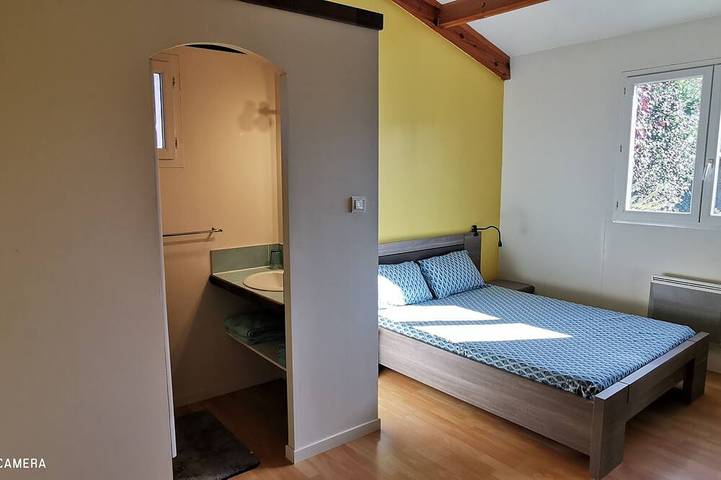 Location de vacances pour 4 personnes, avec jardin et terrasse à Alata - 2