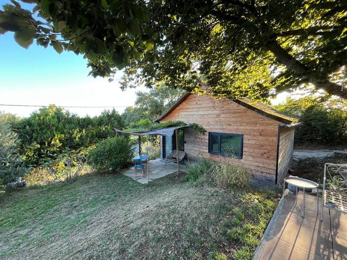 Maison d’hôte pour 3 personnes, avec Terrasse et Jardin ainsi que Piscine et Vue dans l' Ain - 4