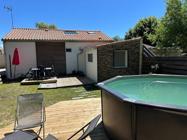 Maison de vacances pour 6 personnes, avec jardin ainsi que piscine et terrasse