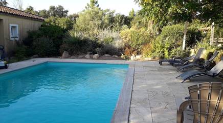 Chambre d’hôte pour 2 personnes, avec jardin et piscine, animaux acceptés à San-Gavino-di-Carbini