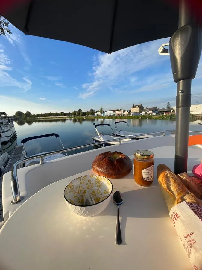 Barco para 4 personas, con vistas y terraza - 1