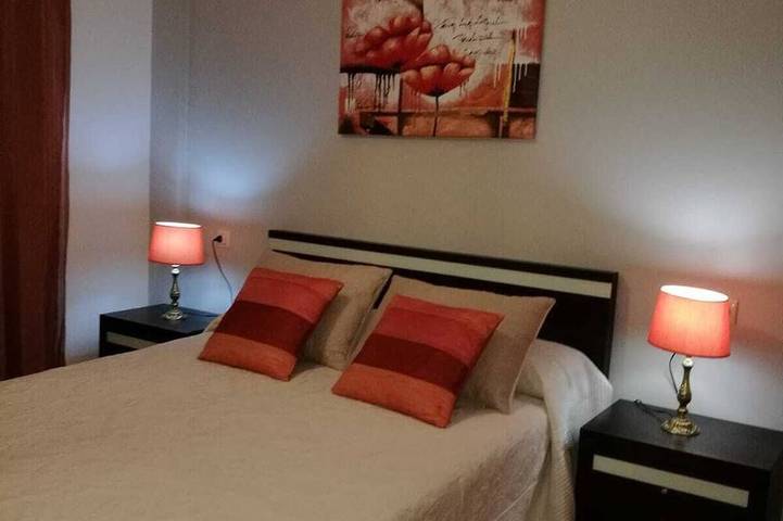 Gîte pour 8 personnes, avec piscine ainsi que jardin et terrasse à Sanxenxo - 3