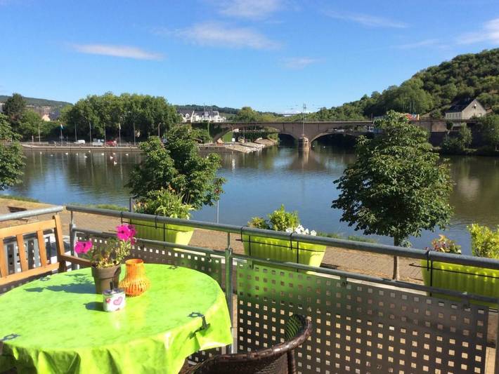 Ferienwohnung für 4 Personen, mit Balkon in Mosel-Saar