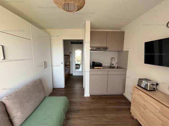 Ganzes Studio, Studio-Kabine 100m vom Strand und Geschäften mit Klimaanlage und Parkplatz in Cavalaire-sur-Mer, Parc national Port-Cros