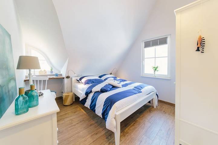 Ferienhaus für 8 Personen, mit Garten und Terrasse sowie Sauna in Glowe - 2