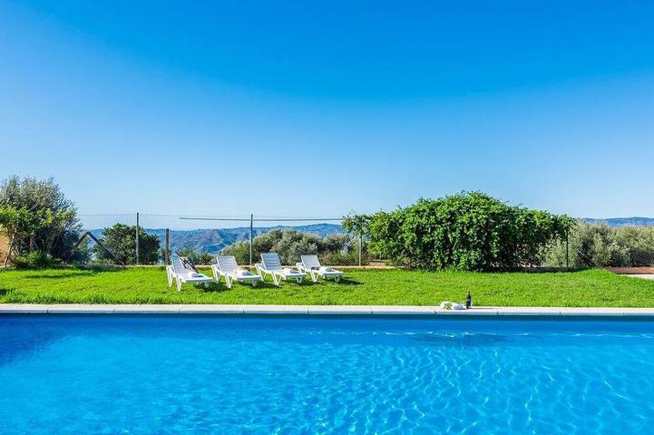 Villa für 18 Personen, mit Terrasse und Garten - 1