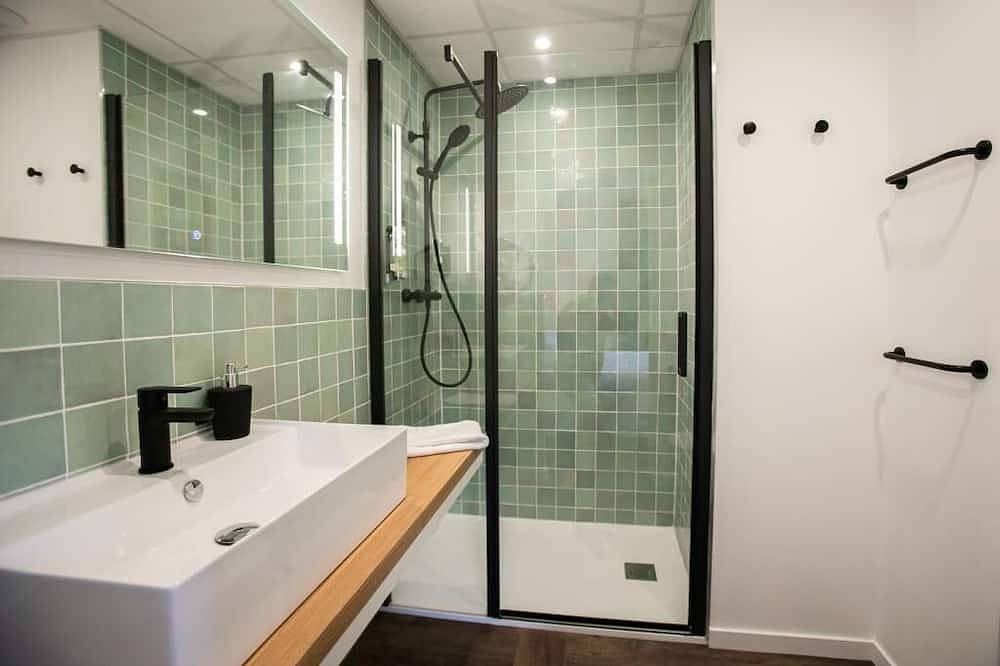 Apartamento entero, Apartamento-Baño con ducha-Chic et Elégant in Périgueux, Périgord Blanc