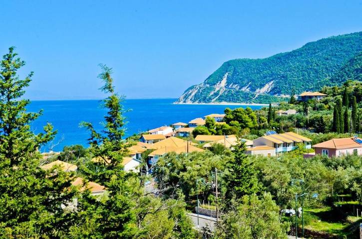 Villa für 5 Personen, mit Pool und Garten sowie Ausblick in Agios Nikitas