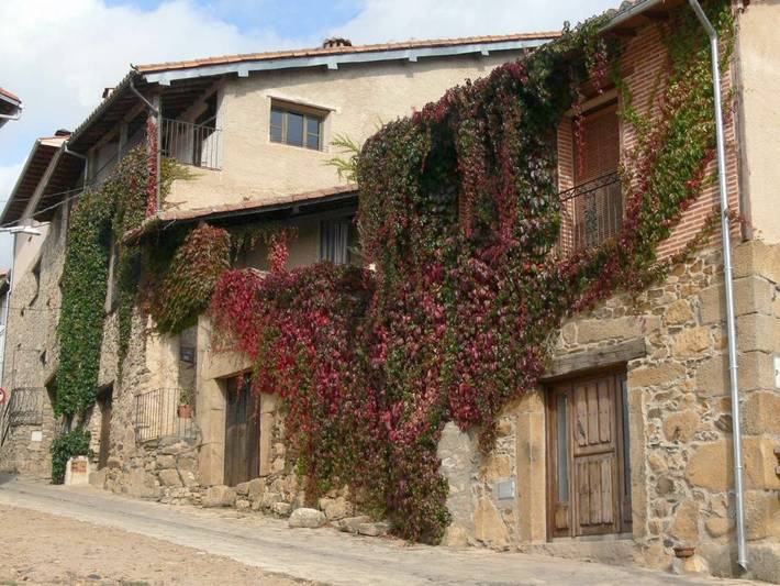 Casa rural para 8 personas, con Balcón y Terraza además de Piscina y Vistas en Villanueva del Conde