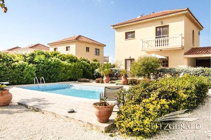 Ferienhaus für 7 Personen, mit Balkon und Garten - 1