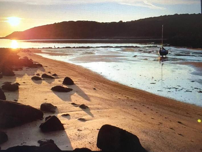Location de vacances pour 7 personnes, avec jardin à Ploulec'h - 2
