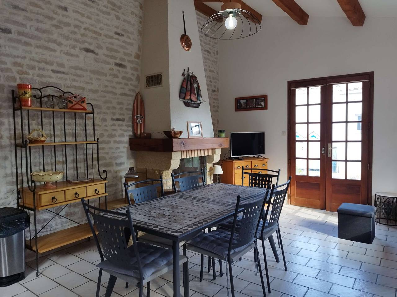 Casa tradicional cerca de la playa, jardín y terraza in Saint-Denis-d'Oléron, Côte de Beauté