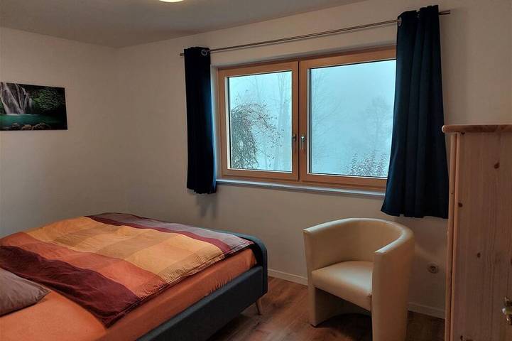 Ferienhaus für 6 Personen, mit Balkon und Garten sowie Pool am Traunsee - 2