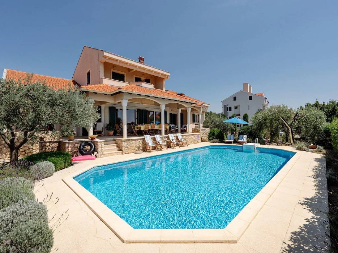 Magnificent Villa Clara with big pool in Strand Kožino, Zadar (Kommun)