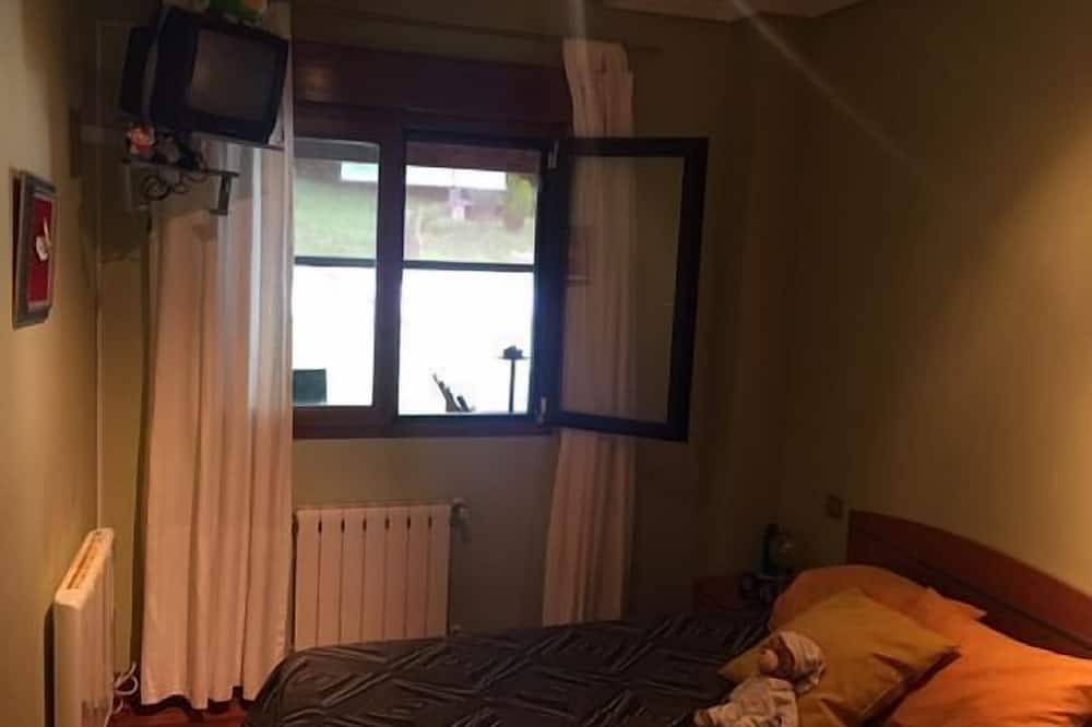Casa rural (alquiler íntegro) Chalet en Arcentales para 12 personas in Arcentales, Cordillera Cantábrica