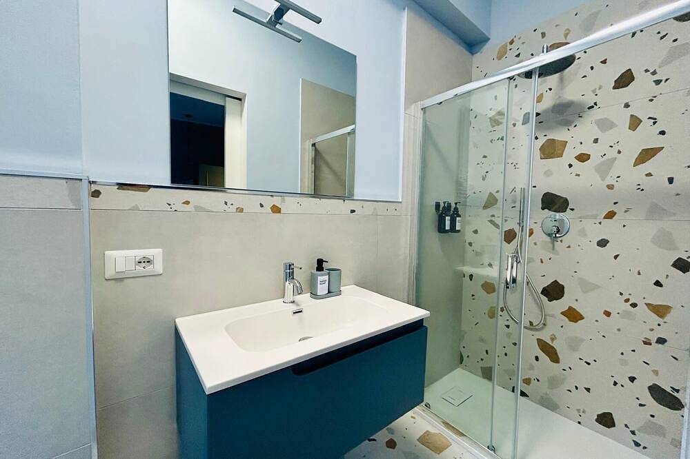 Welchome Vitorchiano double room with balcony in Vitorchiano, Viterbo Provinz