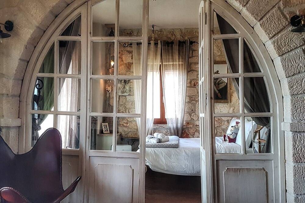 Luxurious Stone House in Elani (Αμα : 00000239911) in Elani, Cassandra