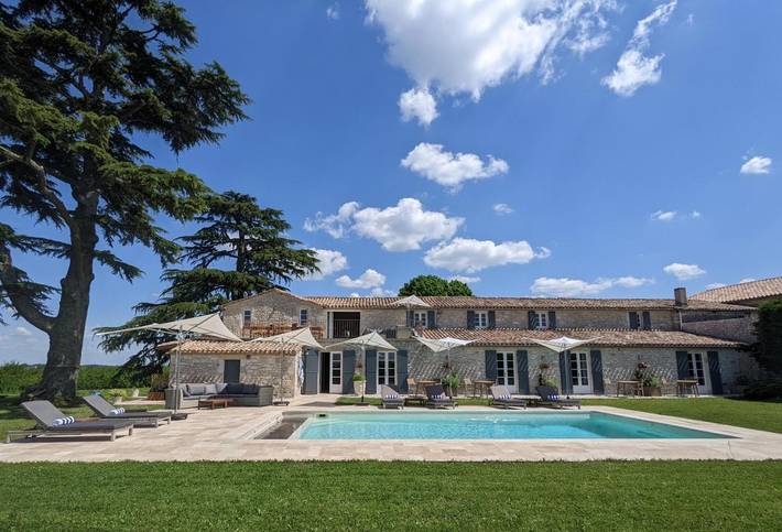 Location de vacances pour 2 personnes, avec vue et jardin ainsi que sauna et piscine, animaux acceptés à Saint-André-et-Appelles - 2