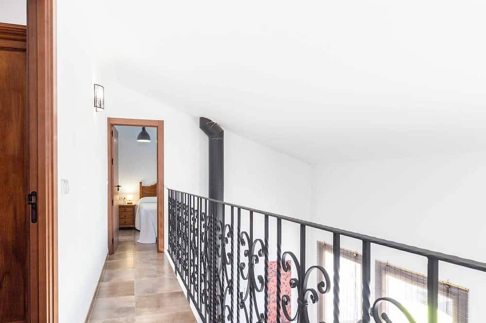 House with swimming pool, wifi and barbecue in Dúrcal, Granada Province