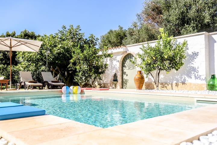 Casa vacanza per 6 persone, con giardino in San Michele Salentino