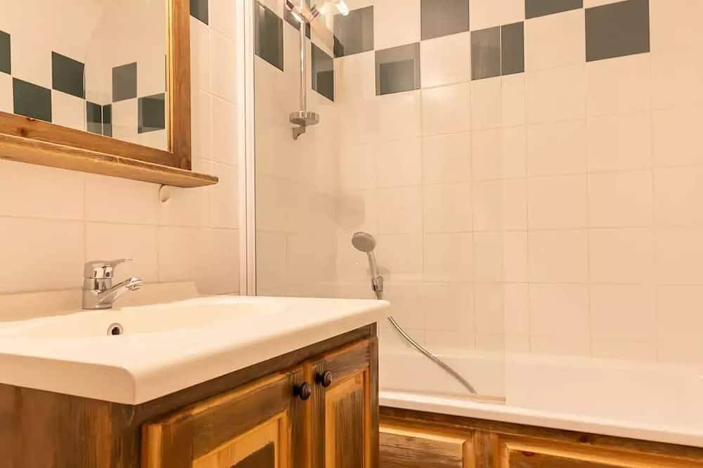 Appartement entier, Appartement 3 pièces mezzanine - 8 personnes in Bessans, Région de Saint-Jean-de-Maurienne