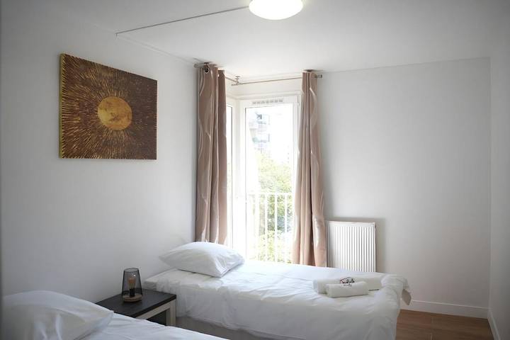 Gîte pour 10 personnes, avec balcon dans Lac De Creteil Creteil