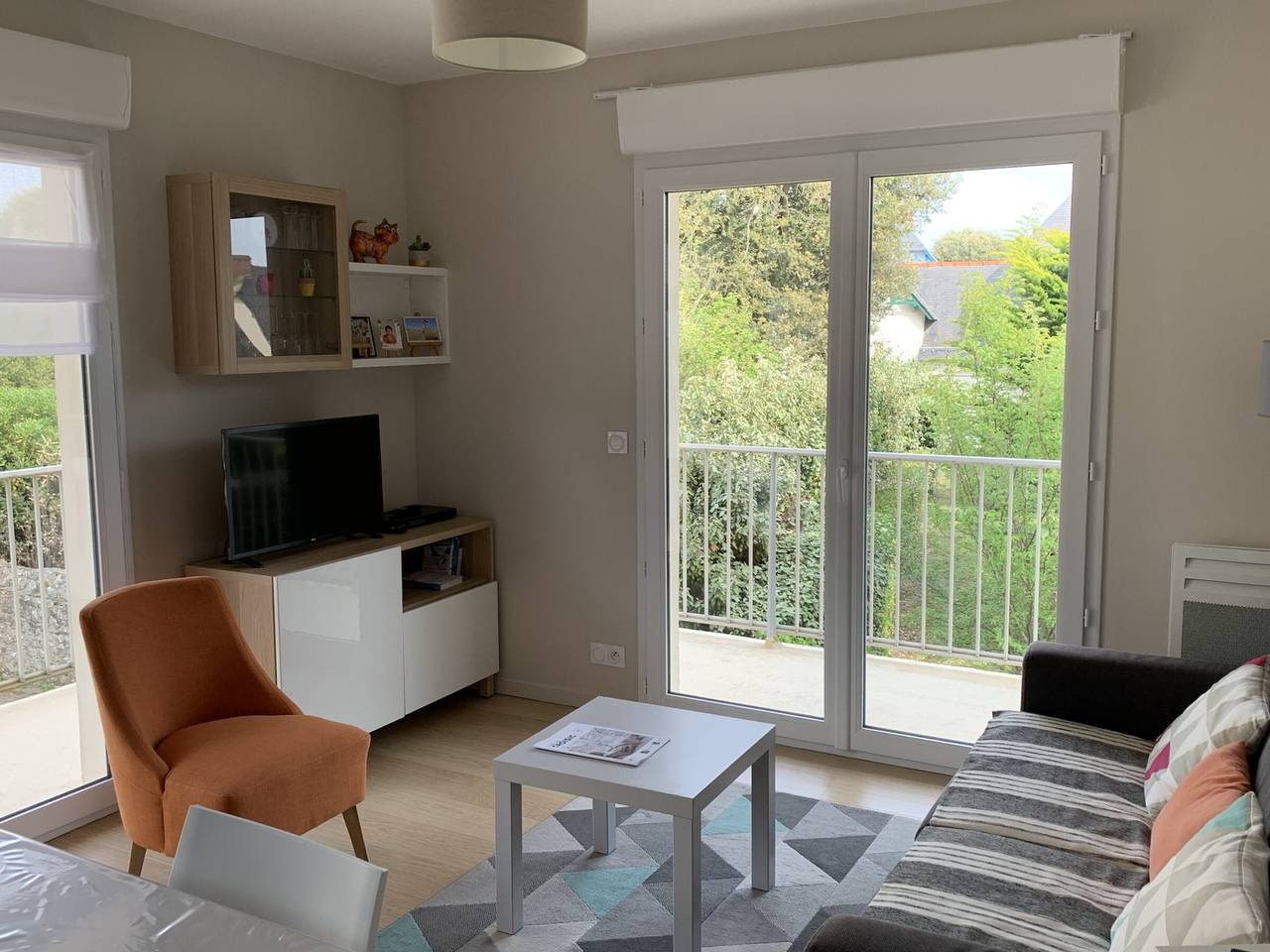 Entire apartment, Bright apartment near the beach with private parking in Le Croisic, Côte d'Amour