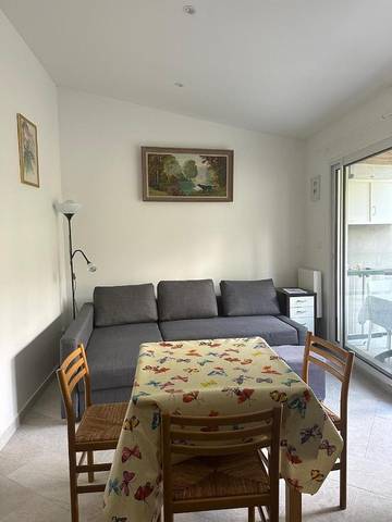 Cottage pour 2 personnes, avec terrasse et jardin à Villeneuve-la-Garenne