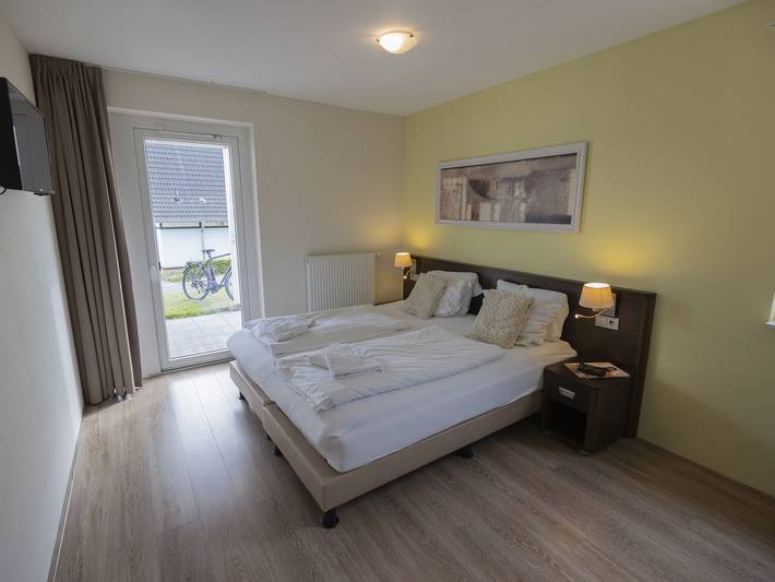 Ferienhaus für 8 Personen, mit Terrasse und Pool sowie Sauna in Heimbach - 4
