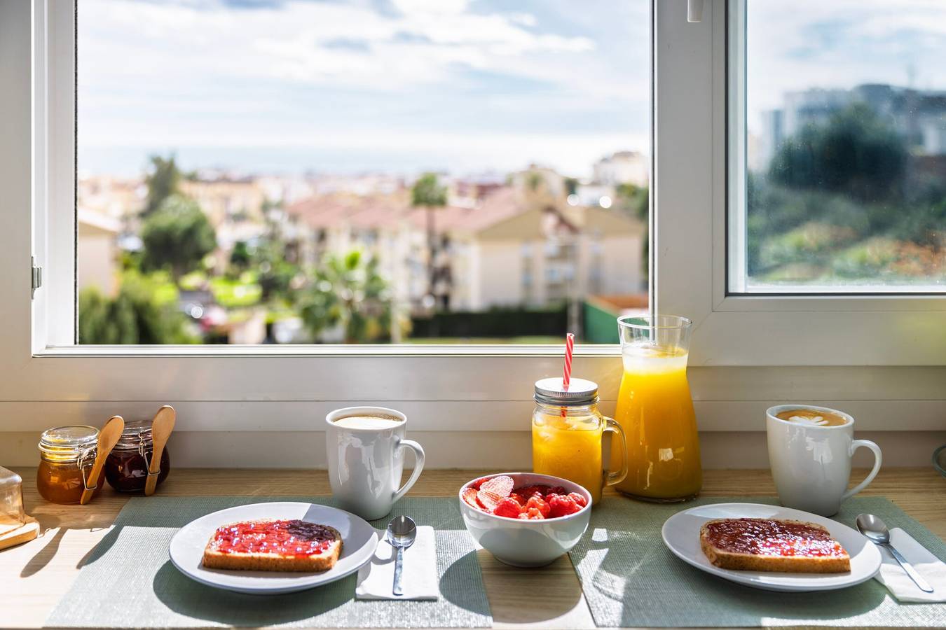 Cały apartament, Apartment 'Gran Sol Pool and Sea Views' with Sea Views and Air Conditioning in Rincón de la Victoria, Cordillera Penibética