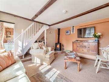 Glamping for 4 People in Norfolk, East of England, Photo 2