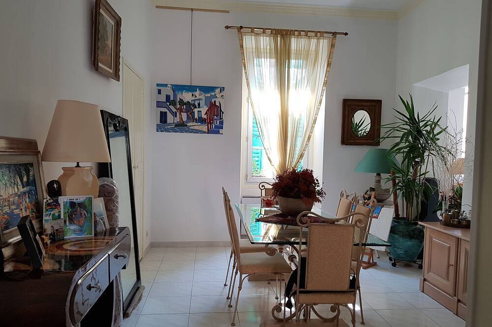 Appartamento intero, Affitto Appartamento Superb Place De Gaulle 4 Letti in Ajaccio, Ajaccio e dintorni