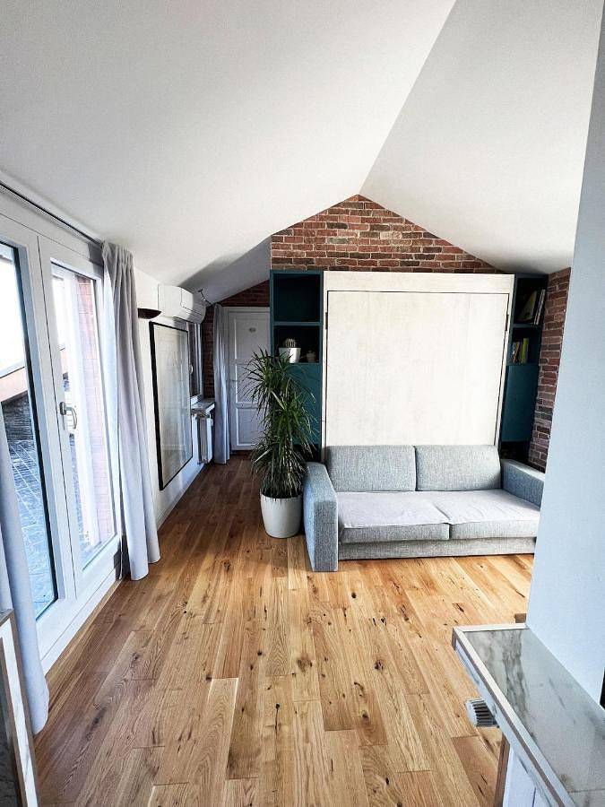 Loft per 2 persone, con terrazza e panorama, con animali domestici in Bergamo