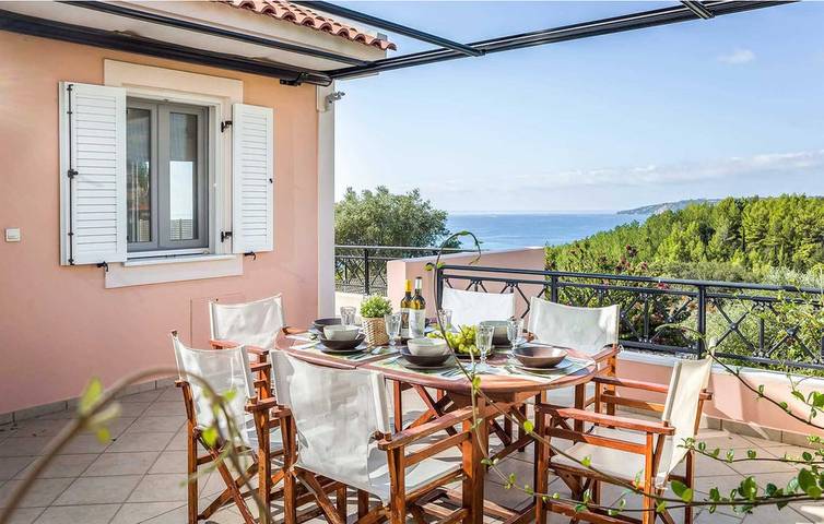 Ferienhaus für 8 Personen, mit Garten und Terrasse sowie Meerblick und Pool in Griechenland - 2