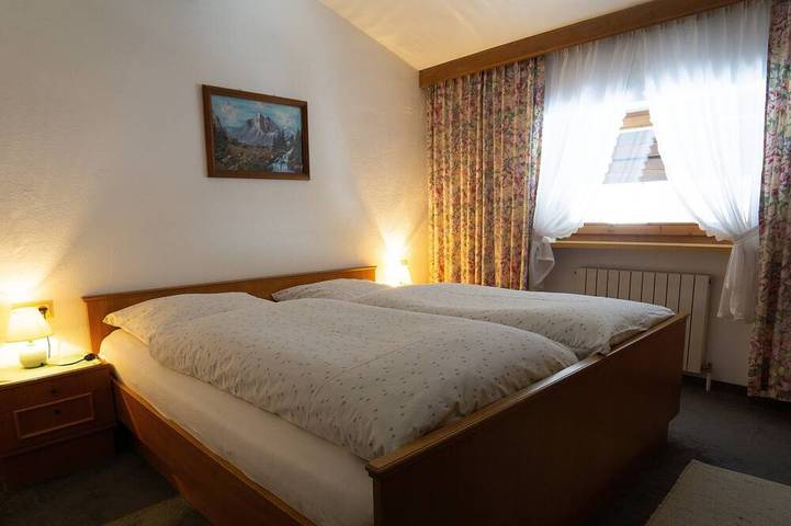 Apartamento entero, Apartment in Central location in Ramsau for *1 - 6 persons* 2x double room*1x couch*2 x shower/Wc* in Ramsau im Zillertal, Bezirk Schwaz