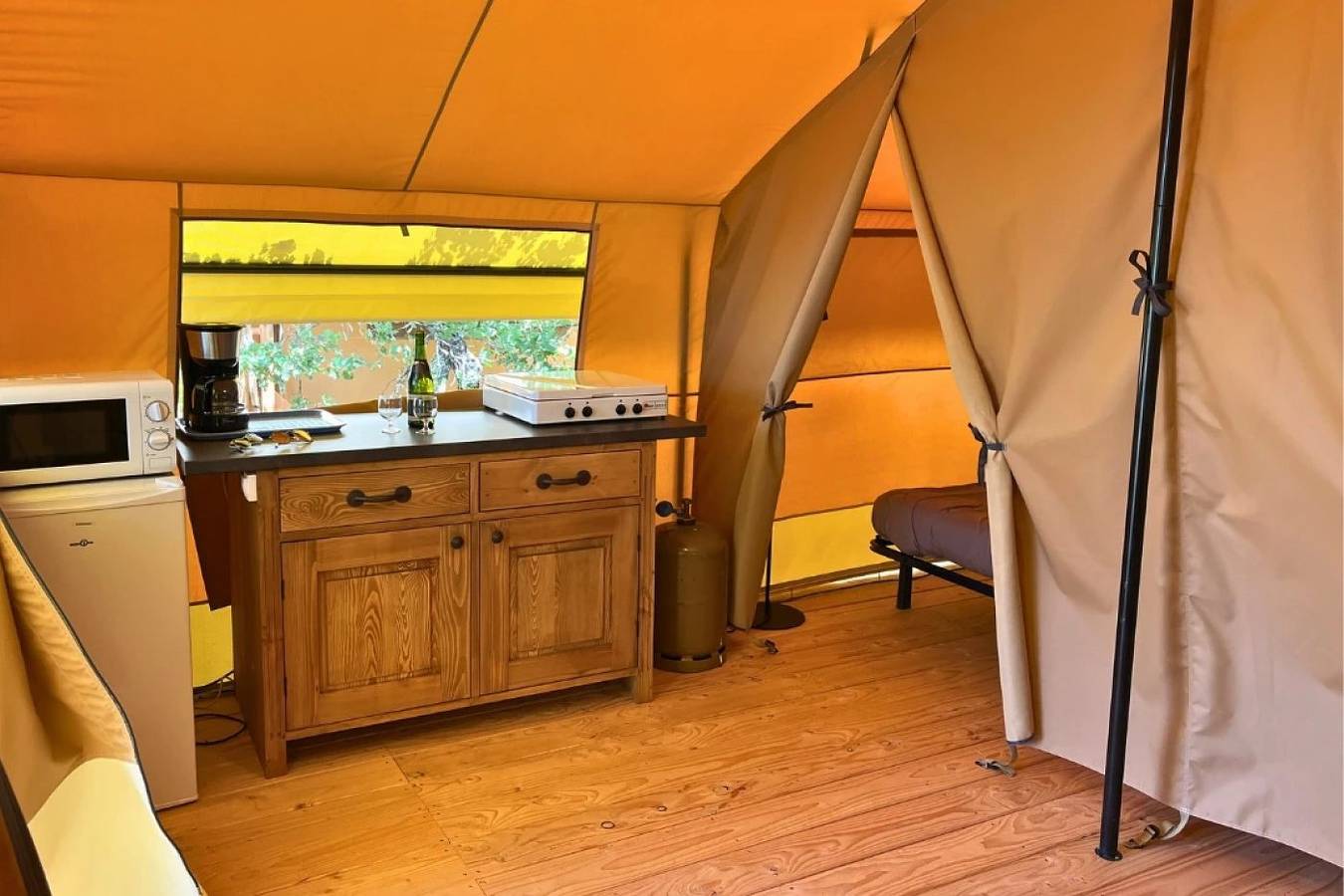 Camping 3 étoiles - Piscine  - eebbcb in Saint-Saturnin-lès-Apt, Parc naturel régional du Luberon