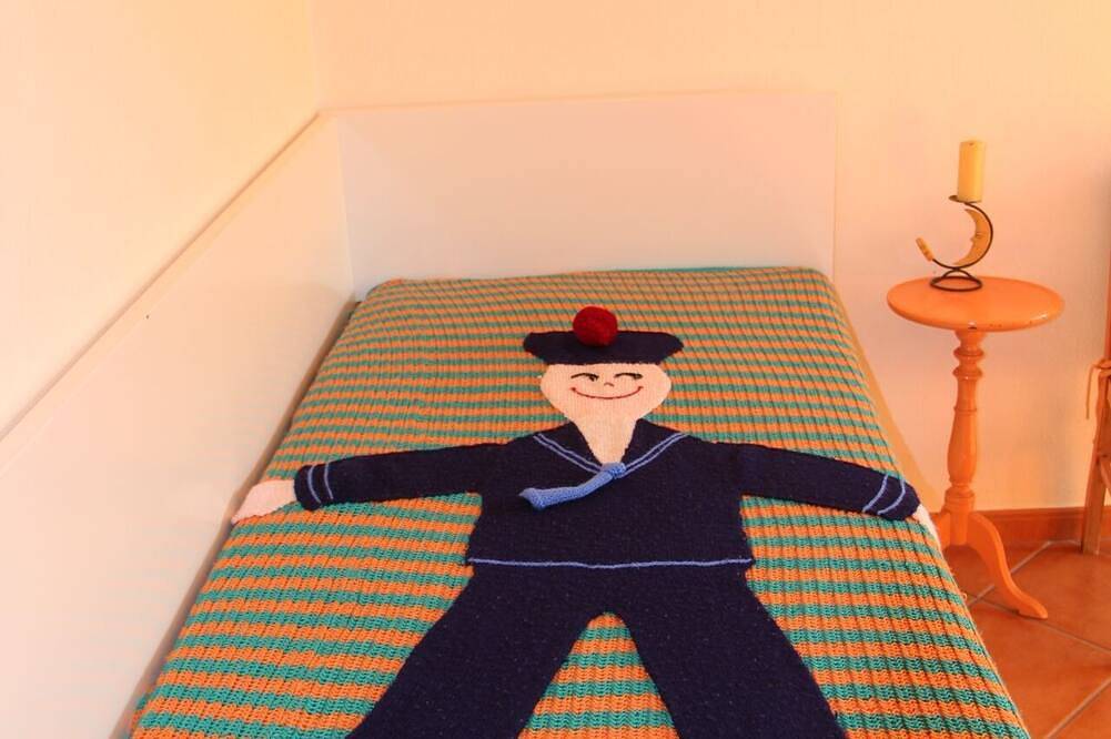 Ganze Wohnung, Vom Ferienhaus sind es 50 m zum Meer und zum Strand mit Möglichkeiten zum Surfen in Baleal, Leiria District