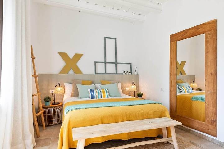 Location de vacances pour 5 personnes, avec piscine ainsi que jardin et terrasse à Sant Mori - 2