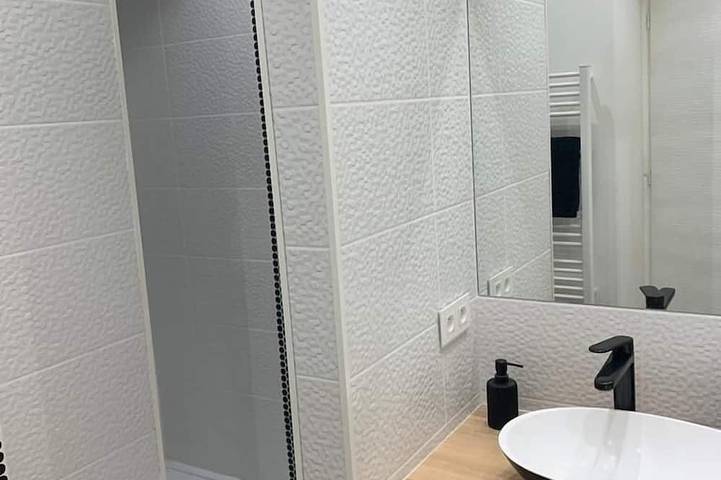 Gîte pour 4 personnes, avec terrasse dans Aeroport Nice - Cote D Azur - 4