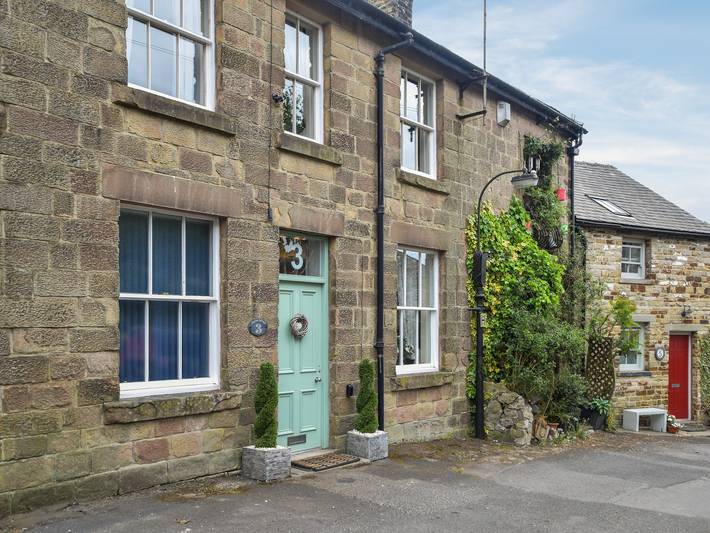 Log cabin for 4 people in Buxton