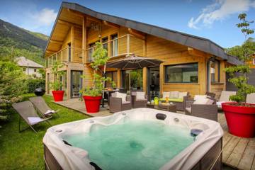 Maison pour 9 Personnes dans Thônes, Région d'Annecy, Photo 1