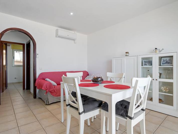 Apartamento vacacional entero, Apartamento con terraza y vistas frontales mar in Platja de Baix a Mar (Torredembarra), Torredembarra