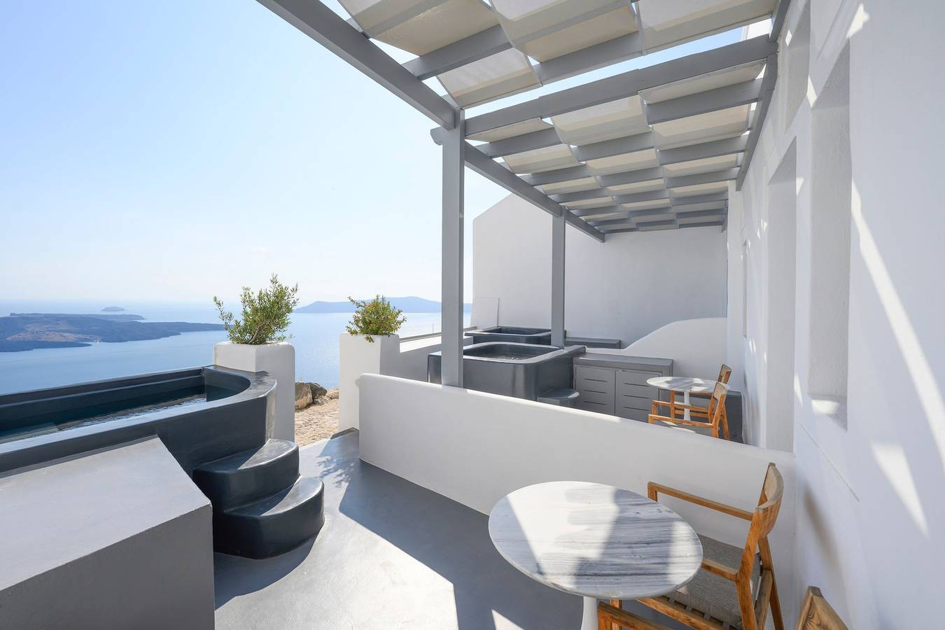 Ολόκληρο το διαμέρισμα, Junior Suite with Caldera View & Hot Tub in Φηροστεφάνι, Θήρα