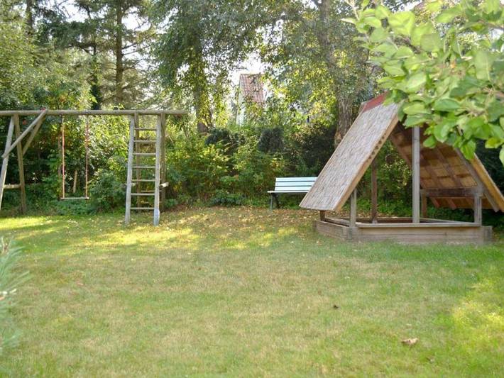 Ferienhaus für 9 Personen, mit Terrasse und Garten sowie Sauna in Böhl (St. Peter-Ording) - 3
